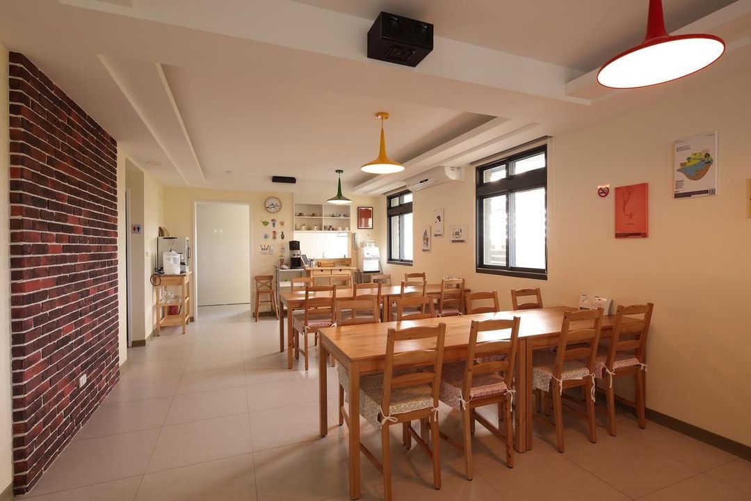Tong Lehui theme paternity bed and breakfast
