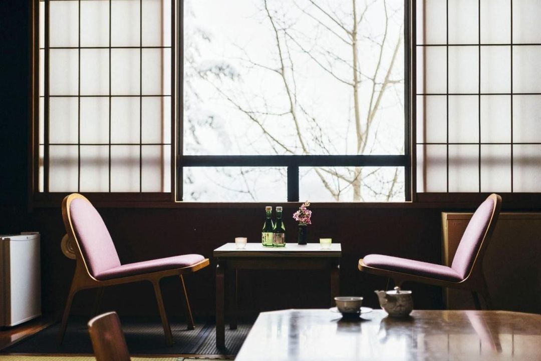 자오 온천 명유사 창