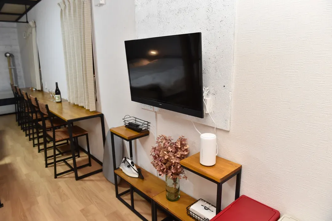 壁掛けテレビ