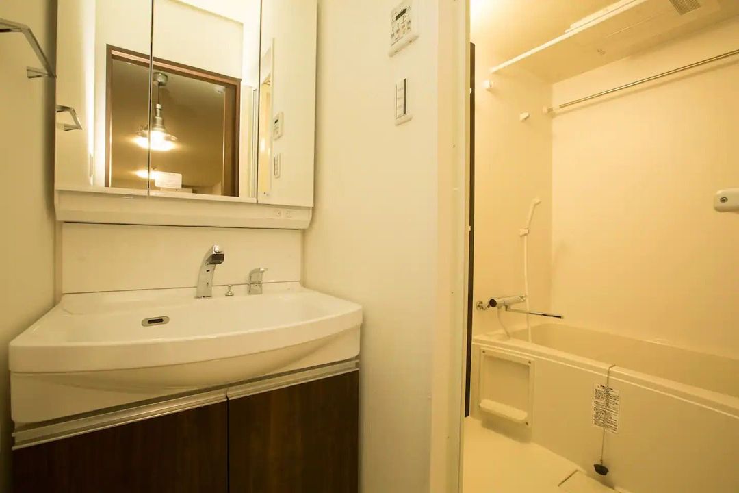SN:Living Cottage/8 minutes walk to Daikokucho Station