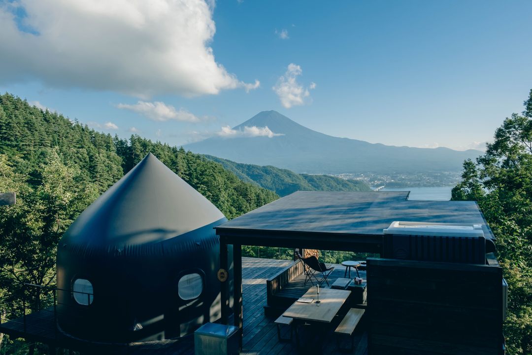 【豪華露營】TSUNAGARU CAMP RESORT QOONEL+｜河口淺間神社遙拜所 (天空的鳥居) 步行5分