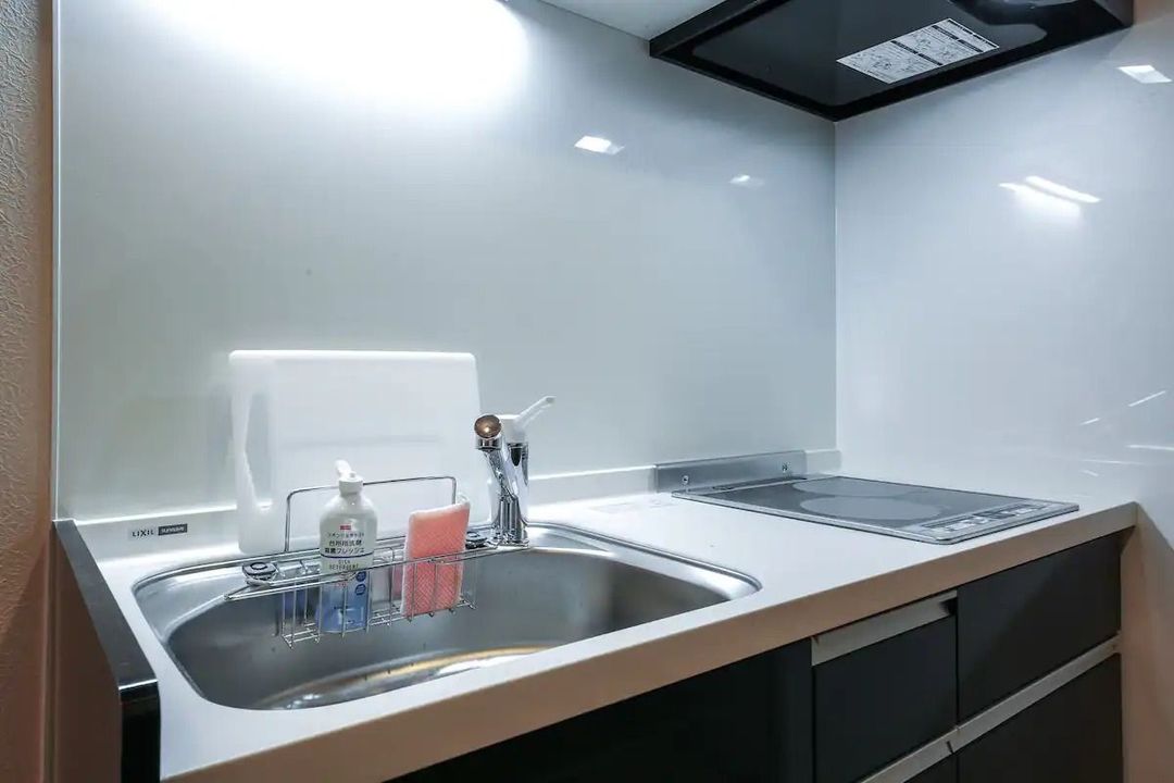 10min walk to Asakusa/2 Bedrooms+Living Room (Loft)/2Toilets+1Bathroom/42㎡, Max 5pax/Entire house