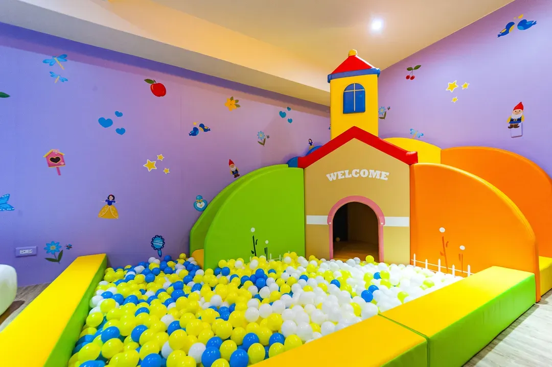 Toyfun Hotel ｜Luodong Night Market 5 minutes walk