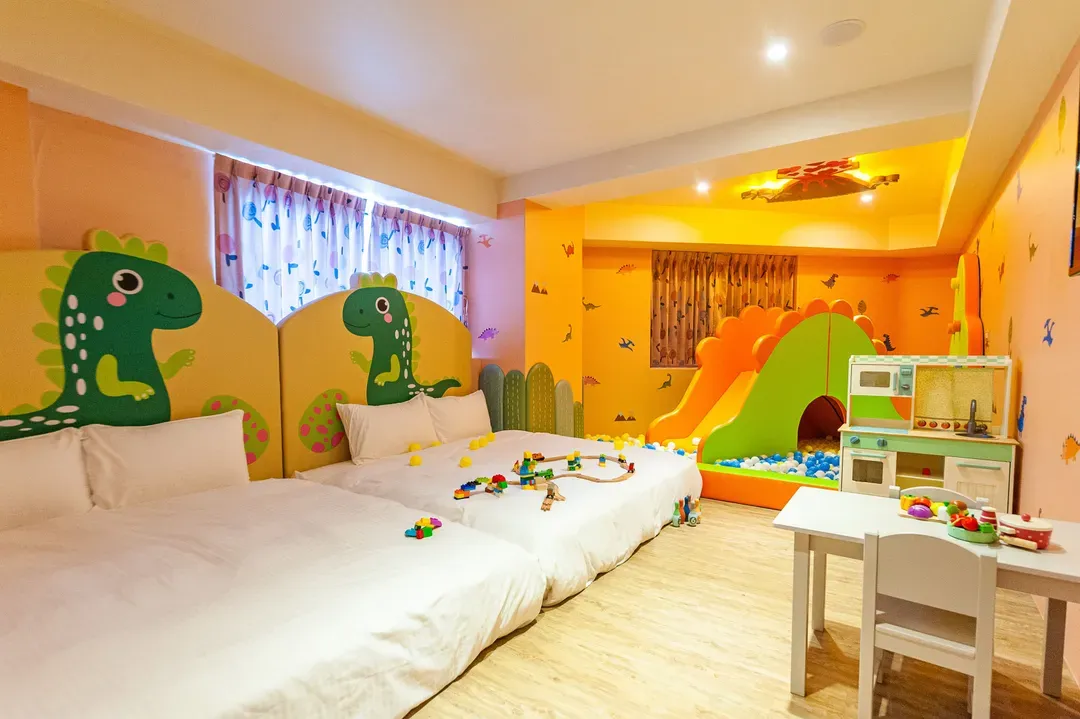 Toyfun Hotel ｜Luodong Night Market 5 minutes walk