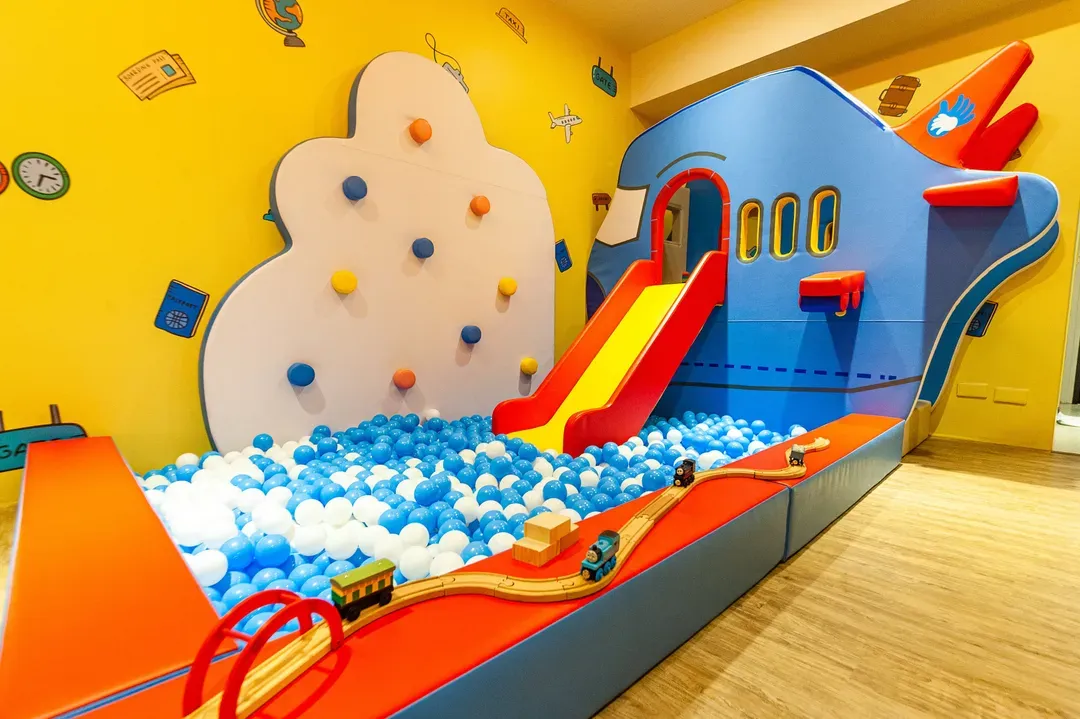Toyfun Hotel ｜Luodong Night Market 5 minutes walk