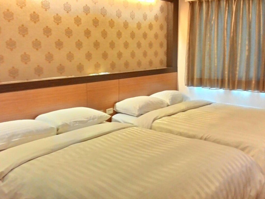 Sinyago Hotel｜Liuhe Night Market 2 minutes walk