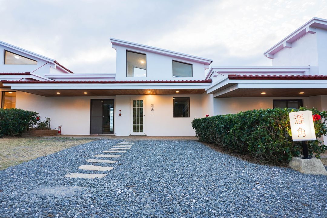 CLIFF VILLA