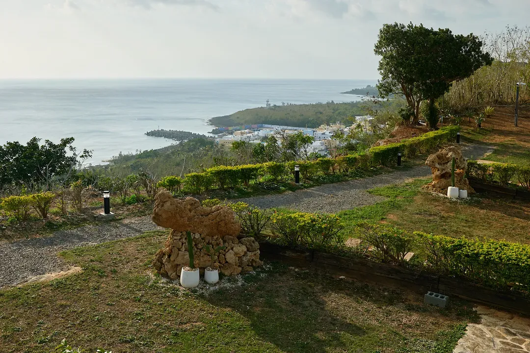 CLIFF VILLA