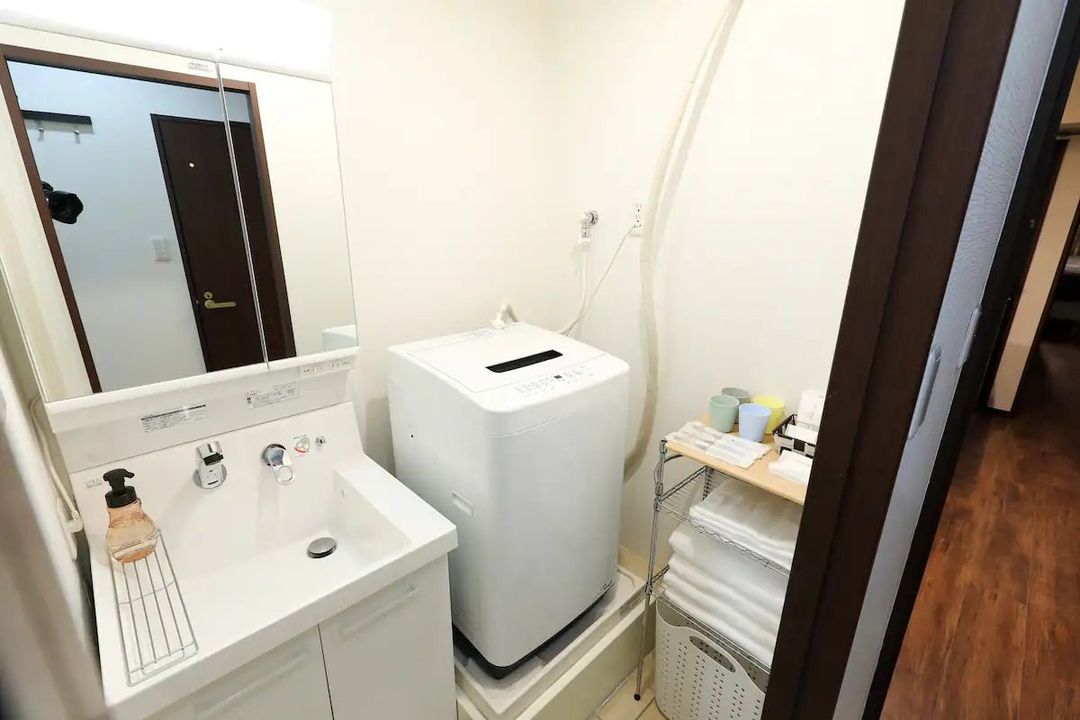 OCY: Open Sale! 30 seconds from Nihonbashi Station, within walking distance of Dotonbori and Shinsaibashi! Designer's Aparthotel