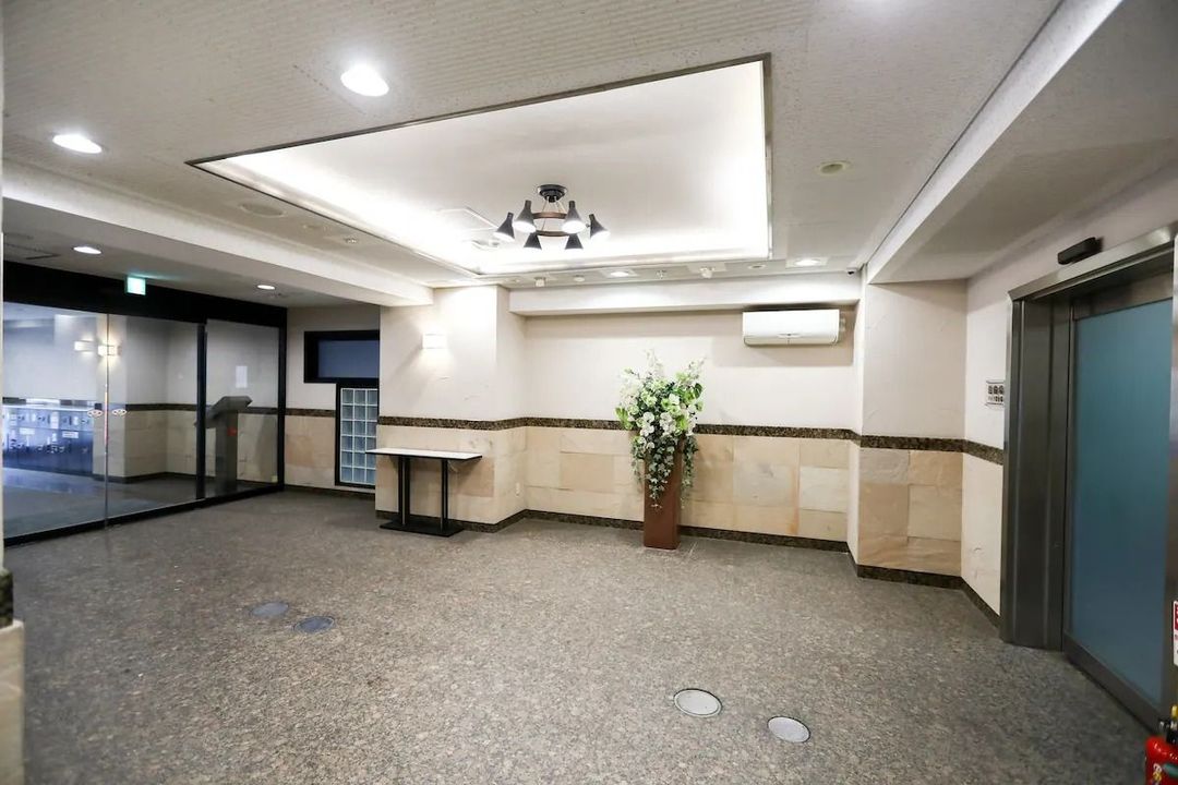 OCY: Open Sale! 30 seconds from Nihonbashi Station, within walking distance of Dotonbori and Shinsaibashi! Designer's Aparthotel