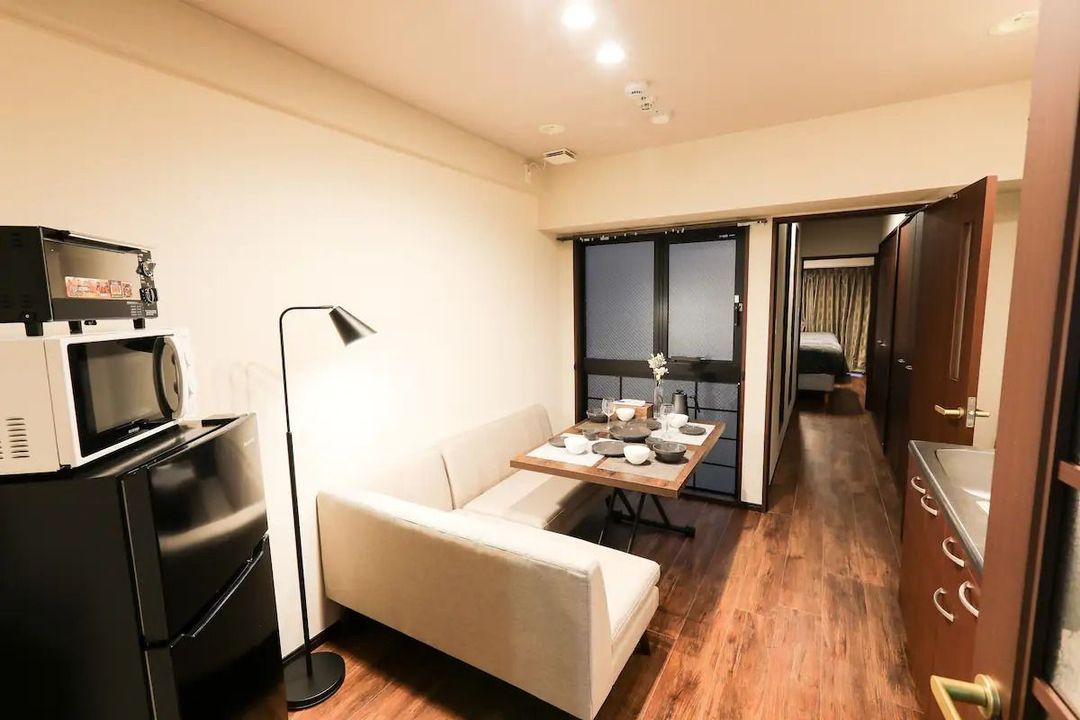OCY: Open Sale! 30 seconds from Nihonbashi Station, within walking distance of Dotonbori and Shinsaibashi! Designer's Aparthotel
