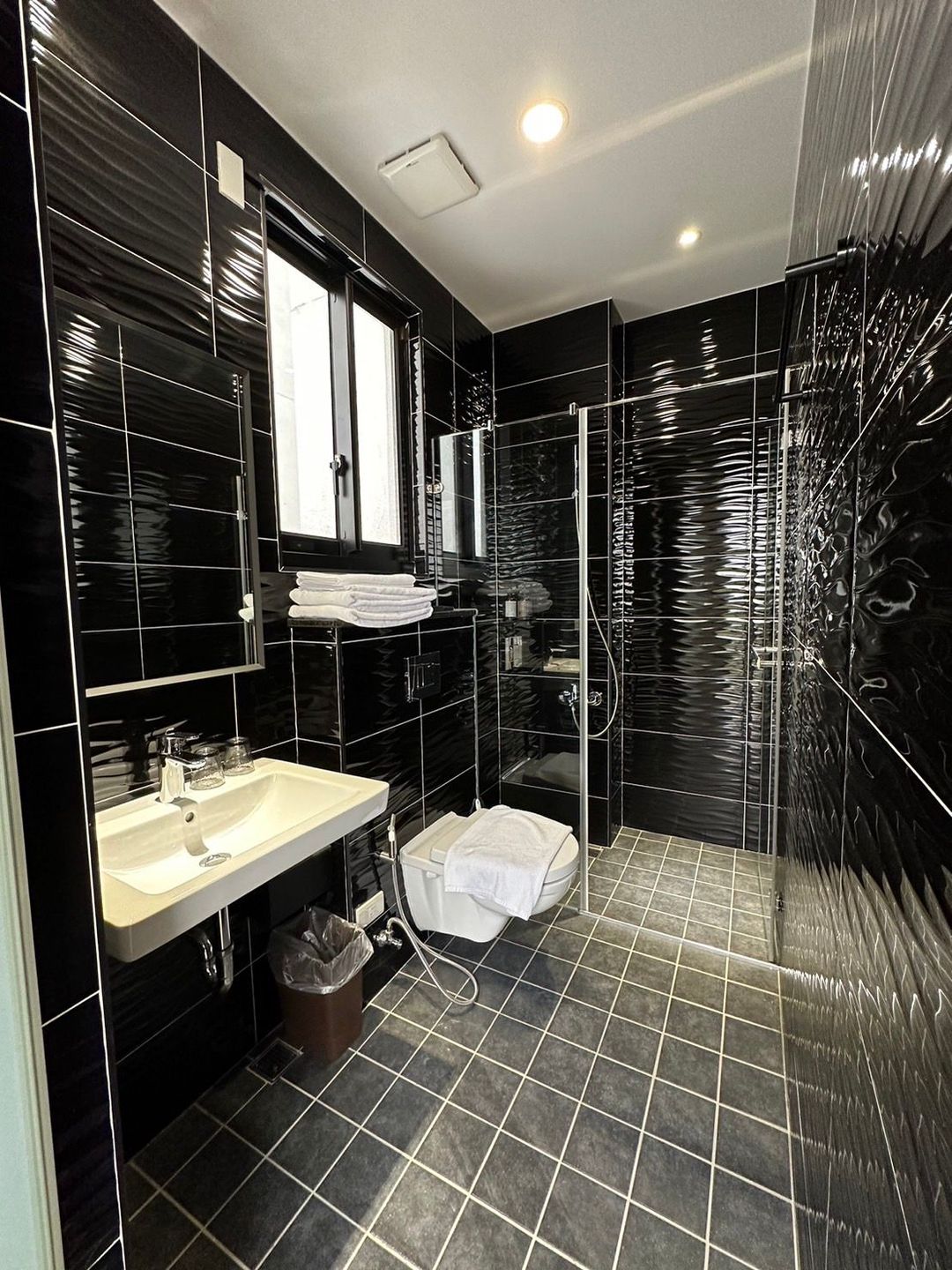 HDL B&B -  Rain Branch