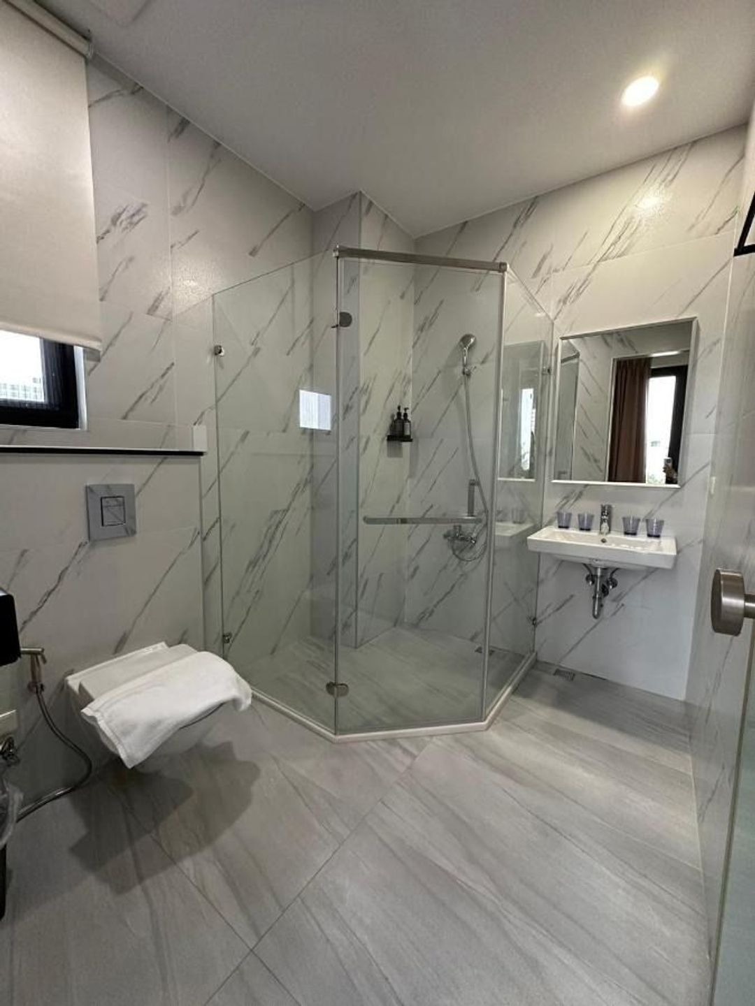 HDL B&B -  Rain Branch