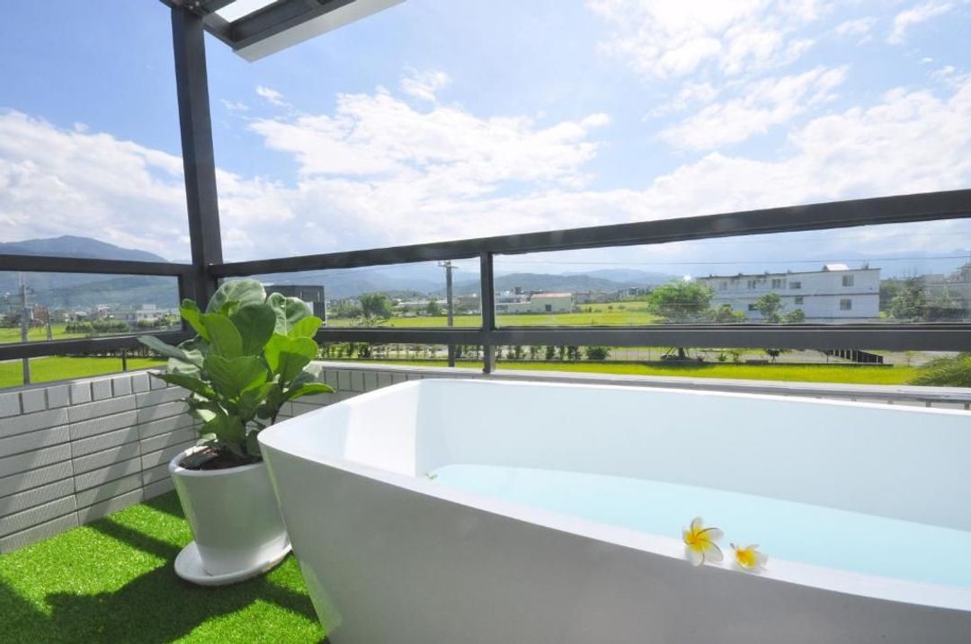 包棟戲水池 M2 VILLA