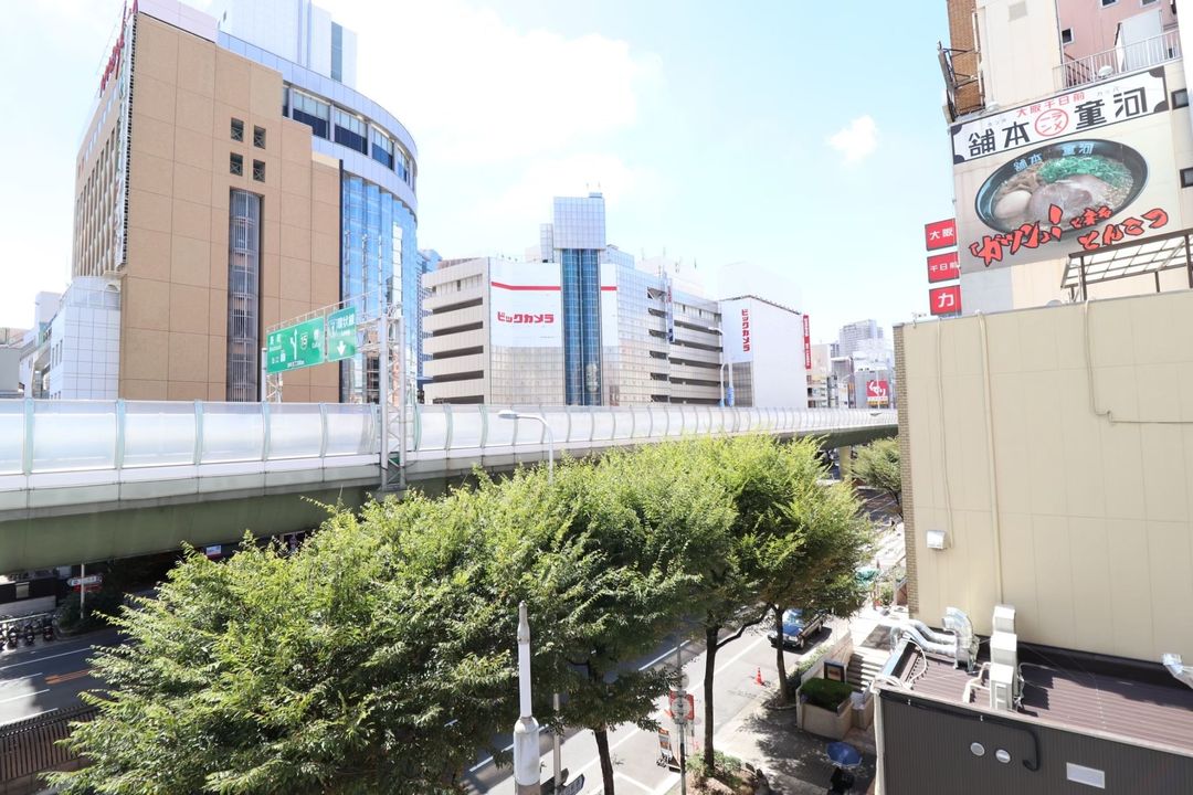 OZB: 千日前難波旅居｜日本橋站步行2分/難波站步行4分/道頓堀商圈步行3分