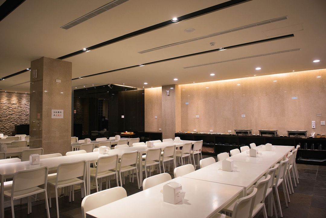 HOTEL JIJI PLUS