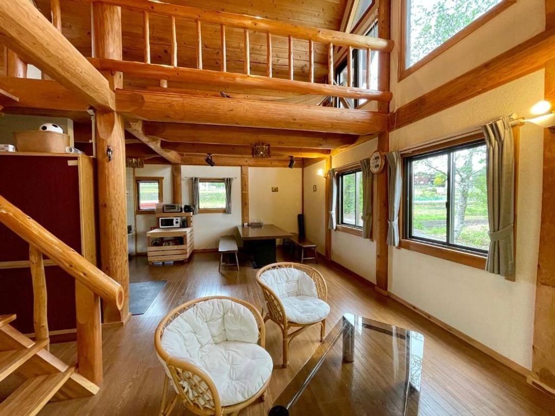 山梨 HOKUTO BASE-8