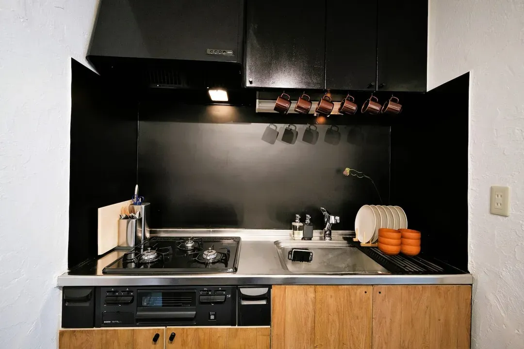 Just 2 minutes walk from Toritsu-Kasei Station! Direct access to Shinjuku in 20 minutes! A stylish entire house for rent