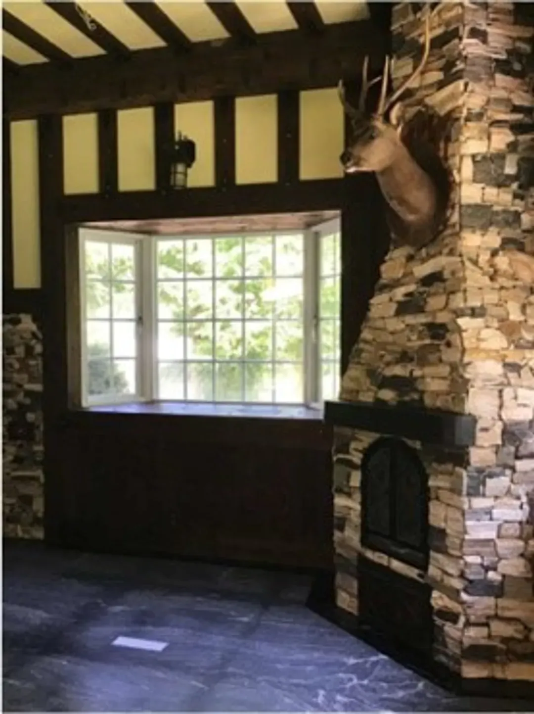 Senboard Manor