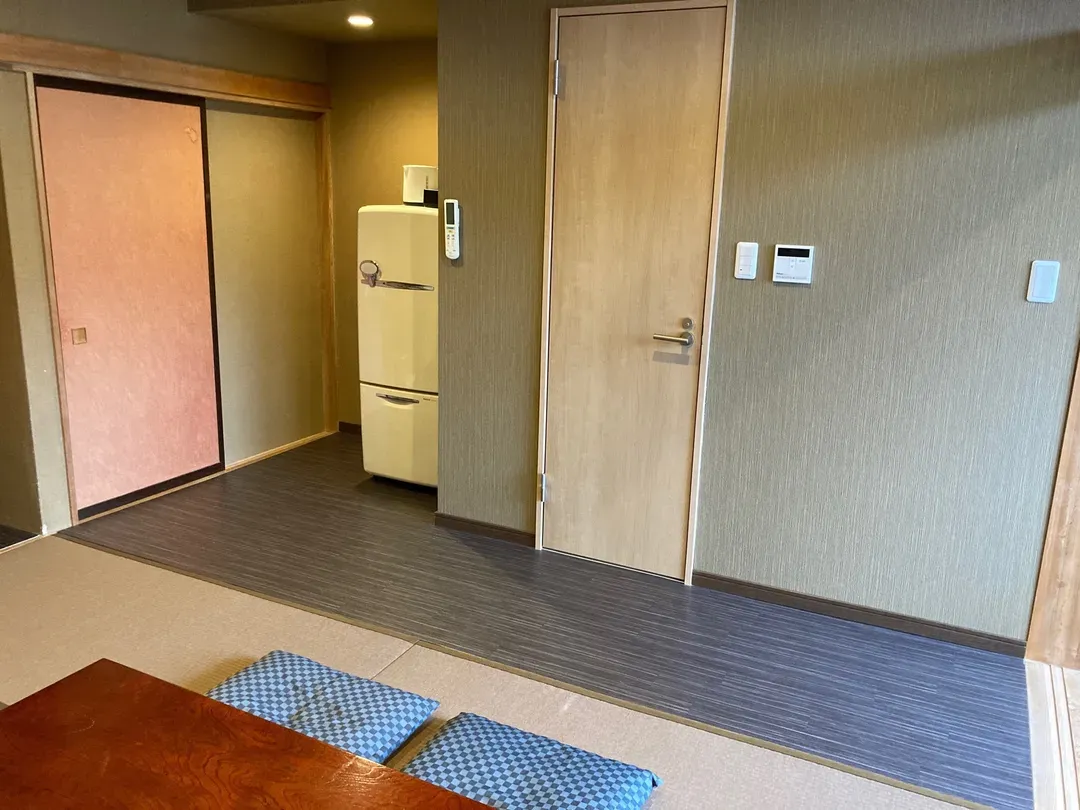 部屋入口