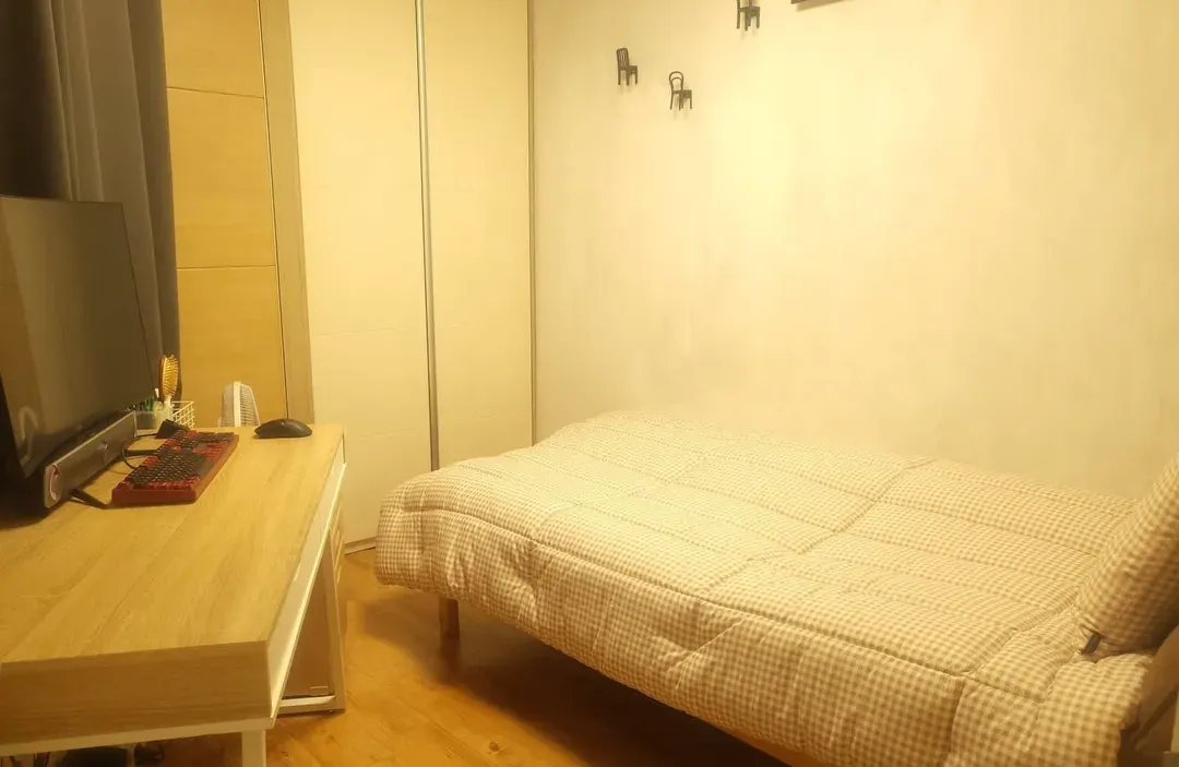 Euna House II-5