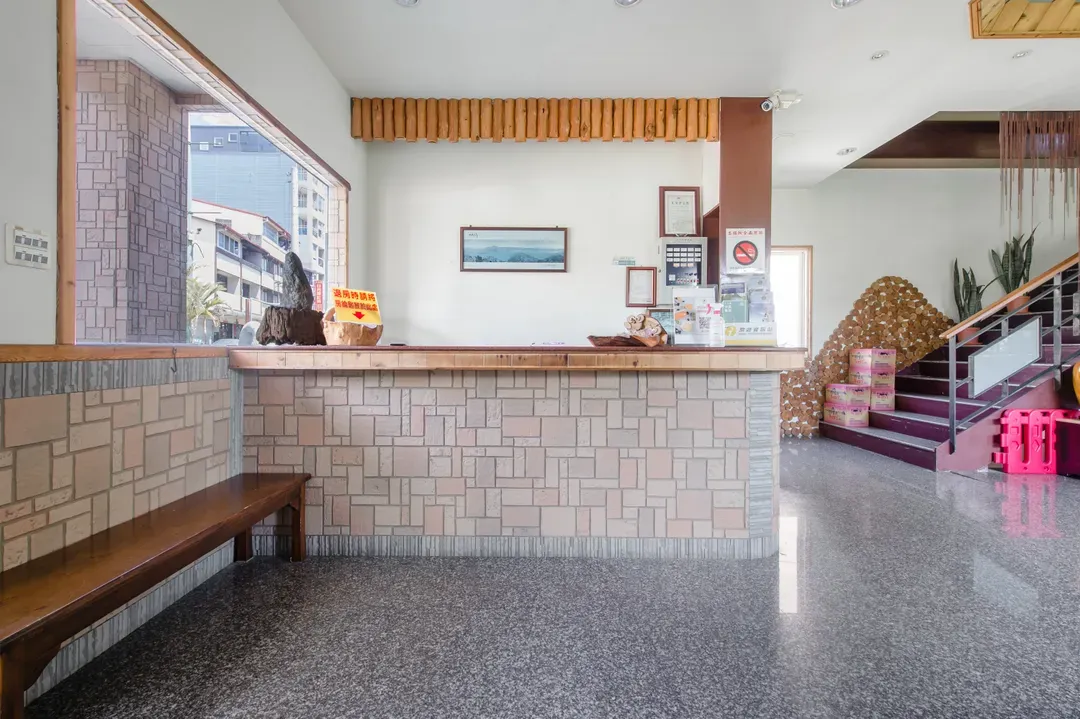 Bishui Shanju Lakeside B&B