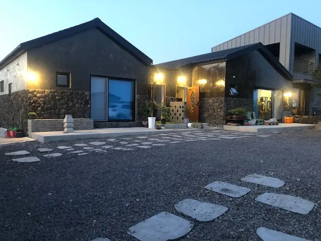 美英小屋｜近萬丈窟-10