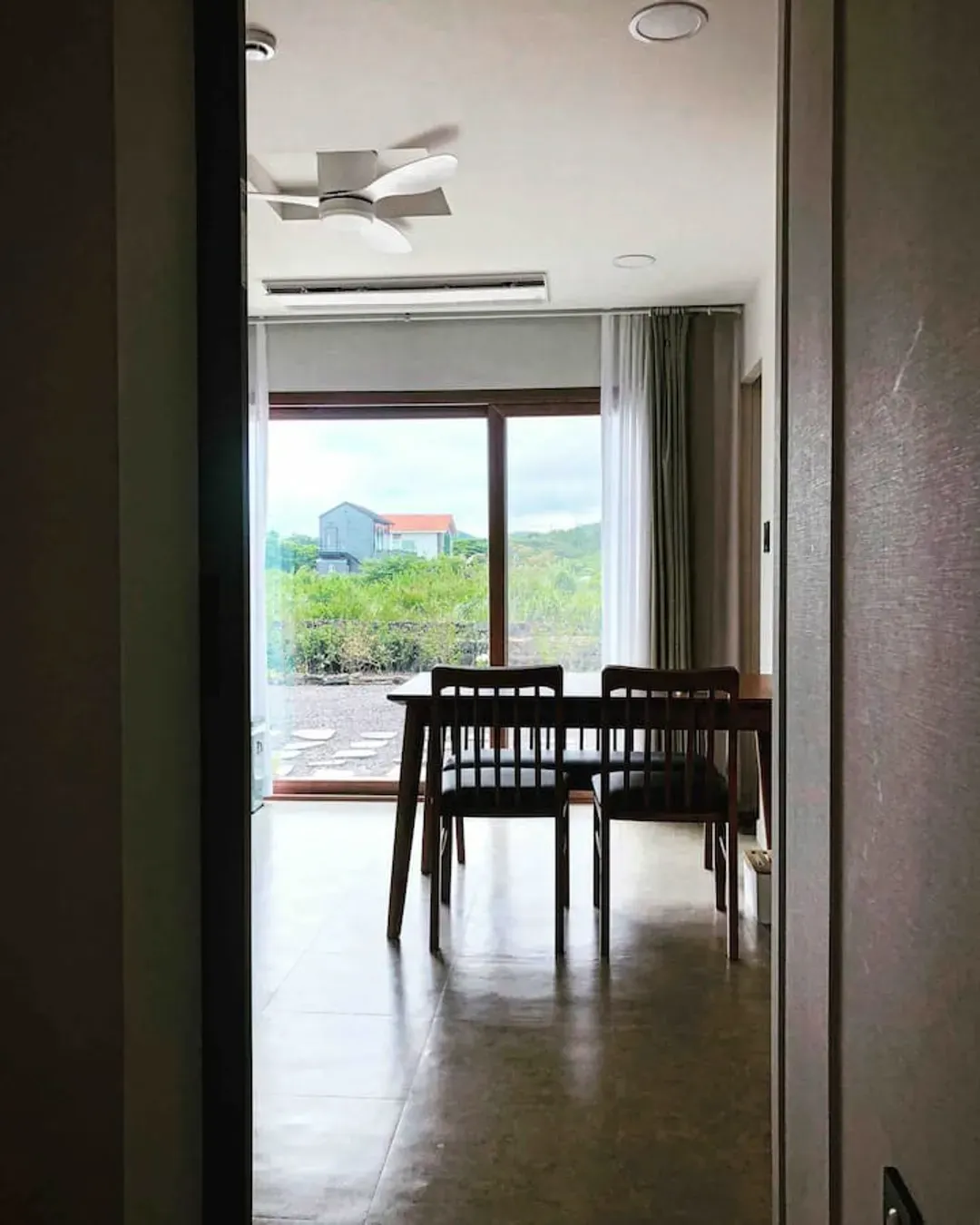 美英小屋｜近萬丈窟-4