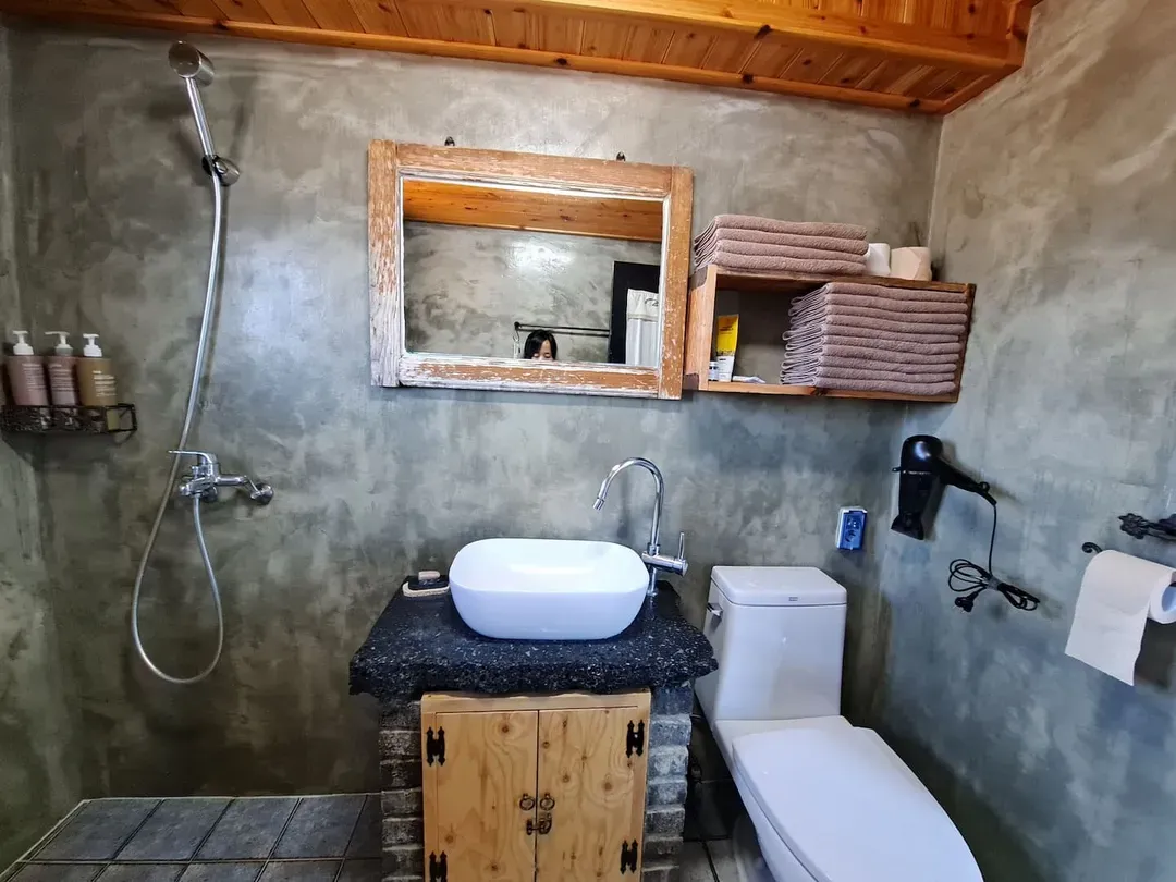 a bathroom and toilet