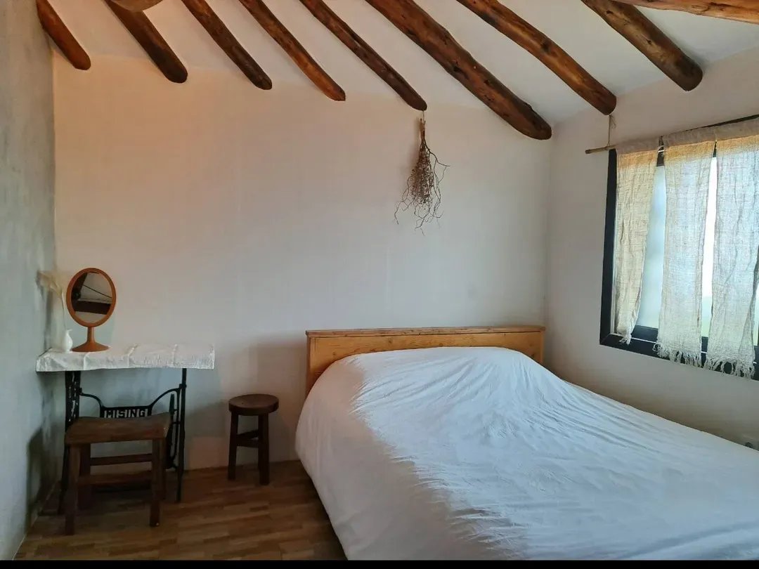 room1 (Queen size bed 1)