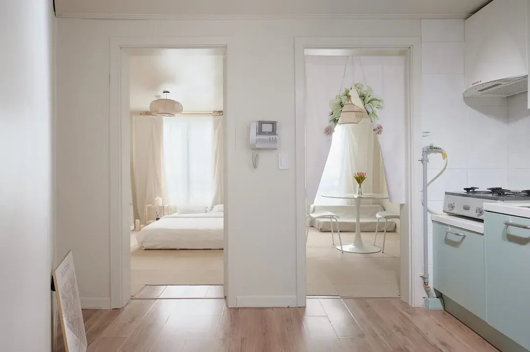 Bonita Stay 3min to Seoul STN Cozy emotional house-15