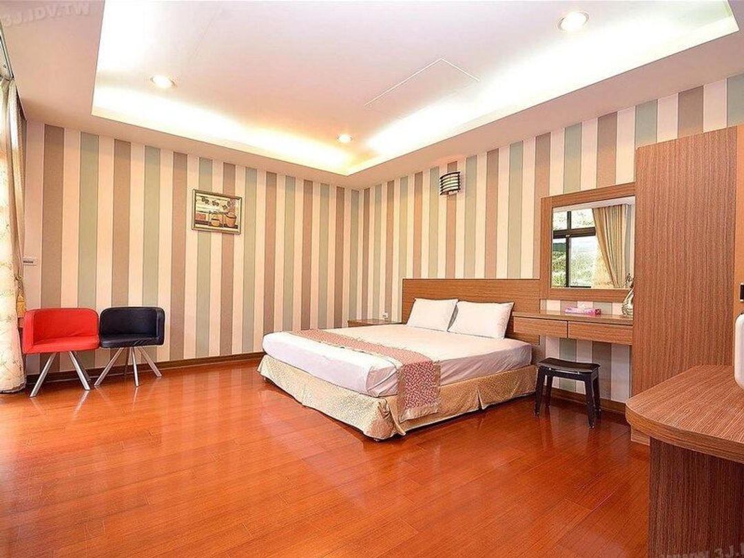 Xitou Peach Blossom House Bed and Breakfast