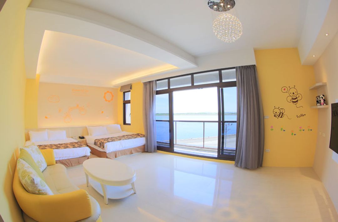 Lucky Seaview B & B