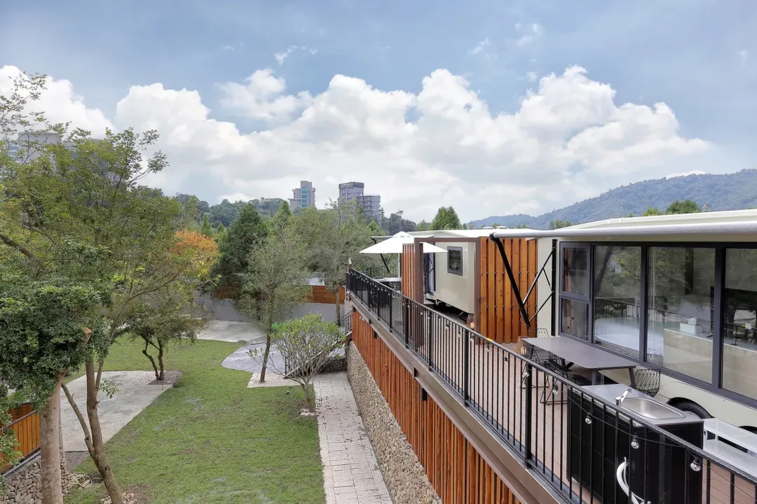 Moye Caravan