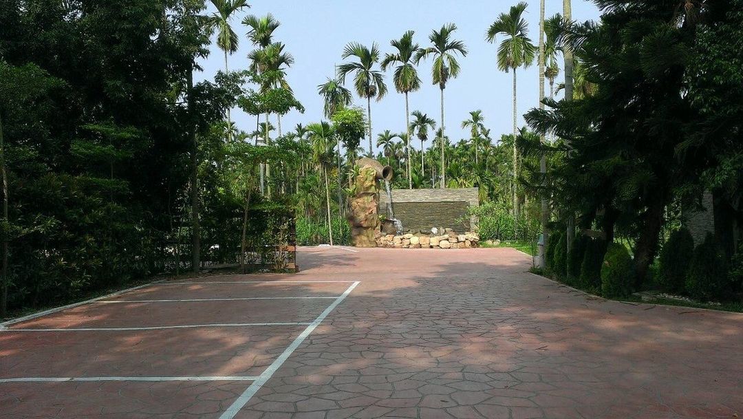 Champs Elysees Garden Resort
