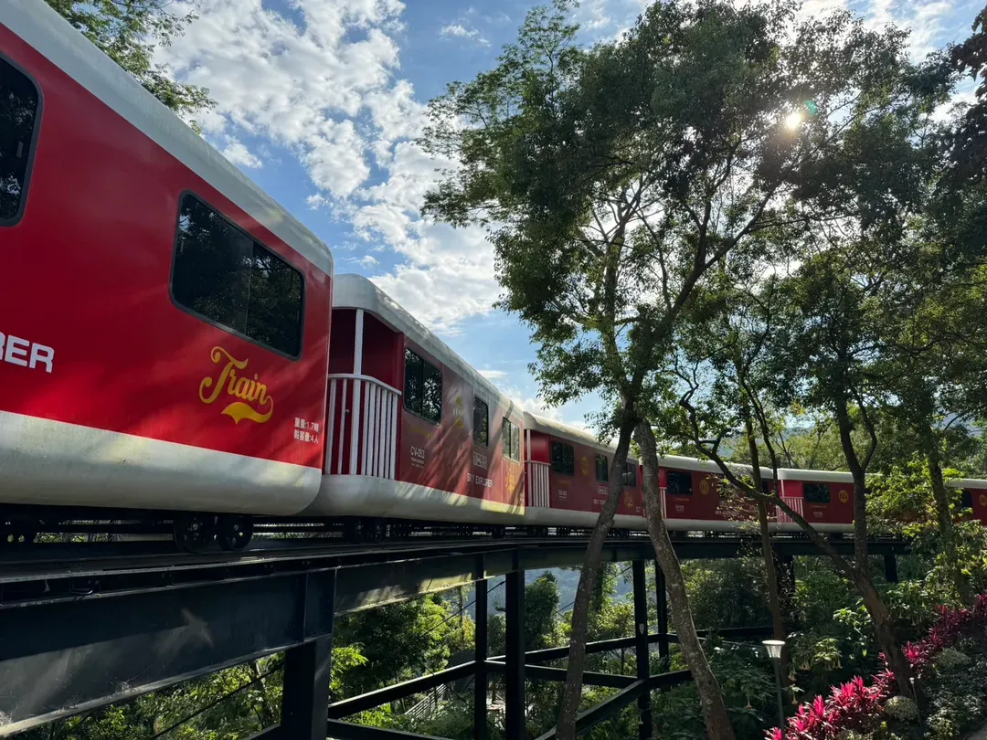 天空列車豪華露營車