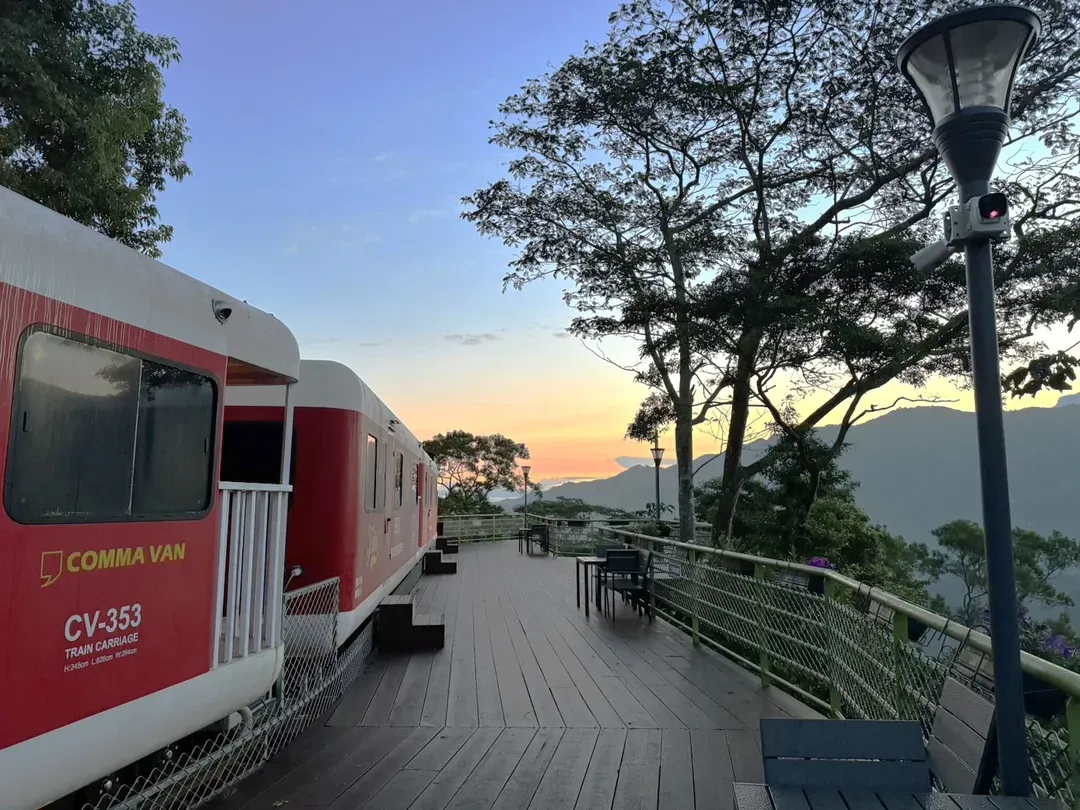 天空列車豪華露營車