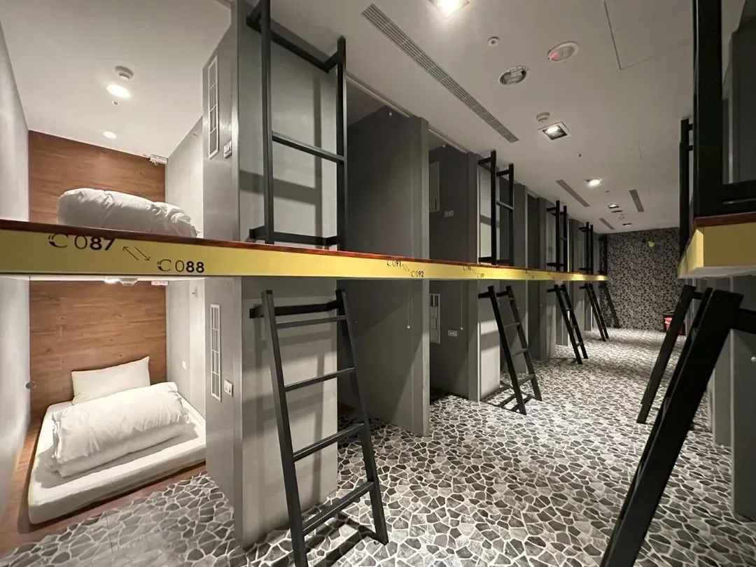 凝萃文旅 台中車站店-10