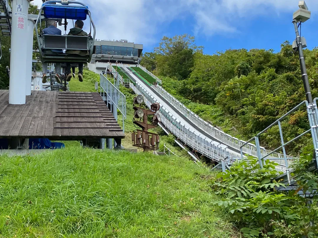 【北海道半日遊】白色戀人公園．大倉山跳台競技場．場外市場 A路線｜中文語音導覽-5