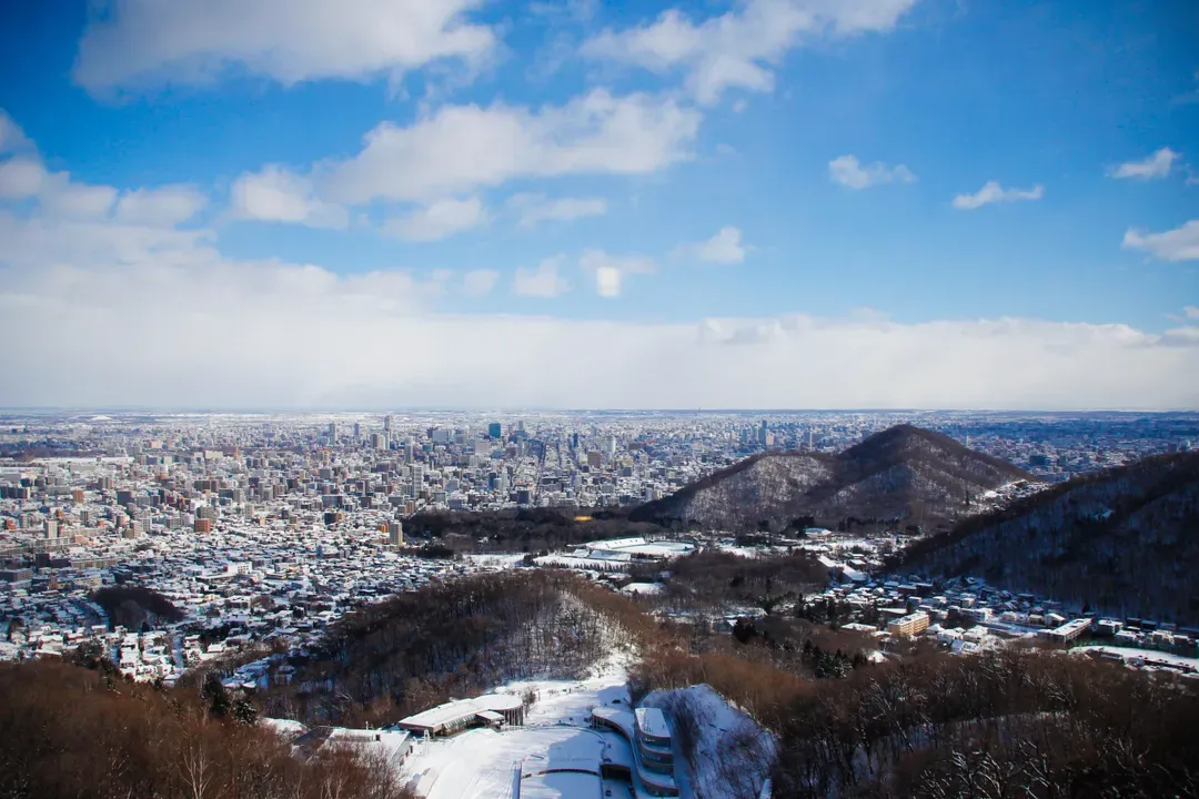 【北海道半日遊】白色戀人公園．大倉山跳台競技場．場外市場 A路線｜中文語音導覽-13