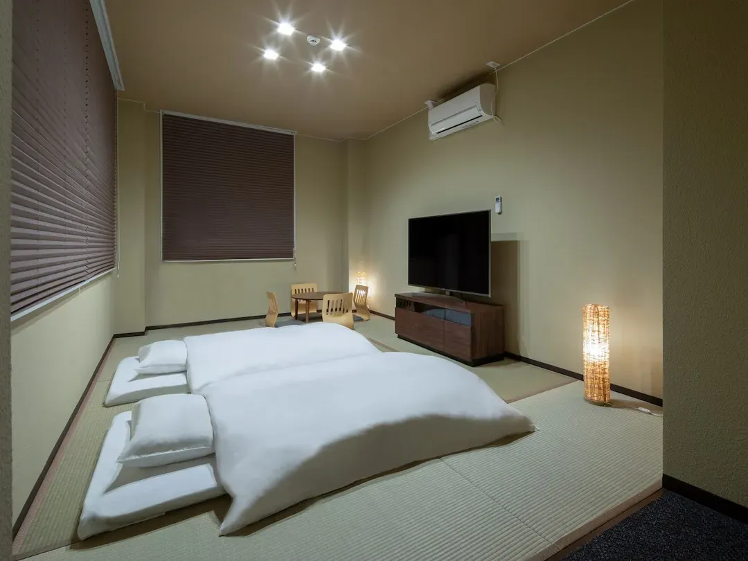 Randor Residence -4-5