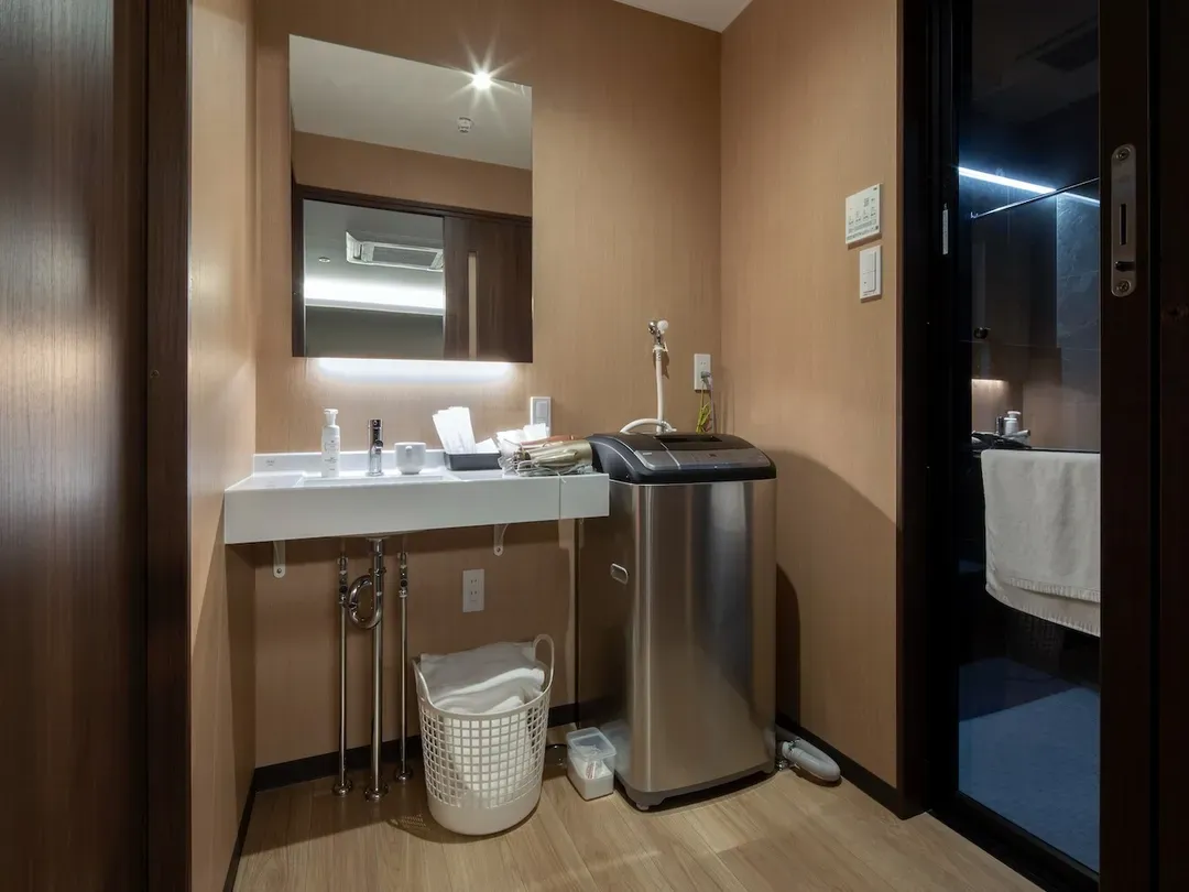 Randor Residence -4-8