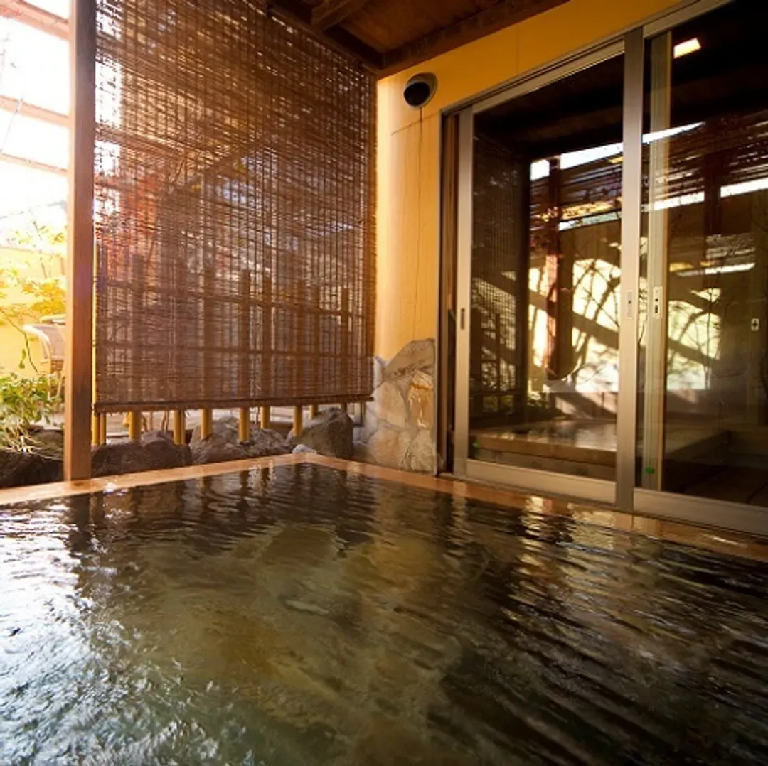 Yufuin Onsen Kutsurogi no Yado Nanakawa