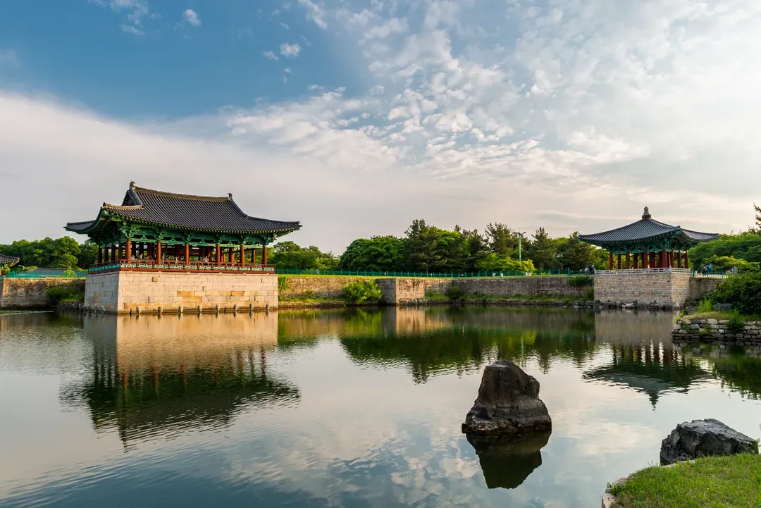 東宮與月池