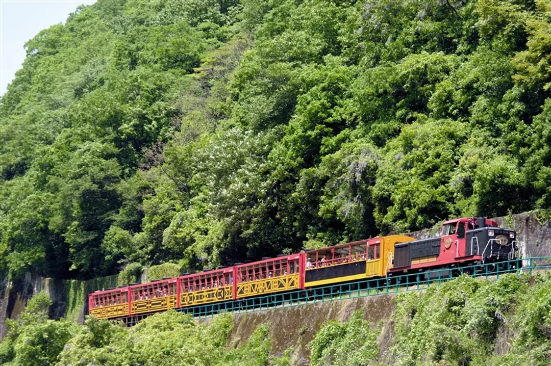 嵐山小火車