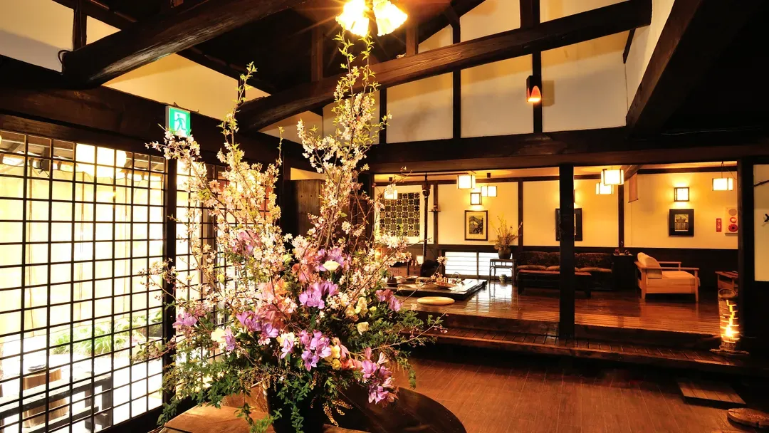 由布院温泉 御宿 由府兩築｜金鱗湖步行10分/近花卉村