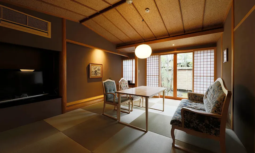 Yufuin Onsen Soan Kosumosu