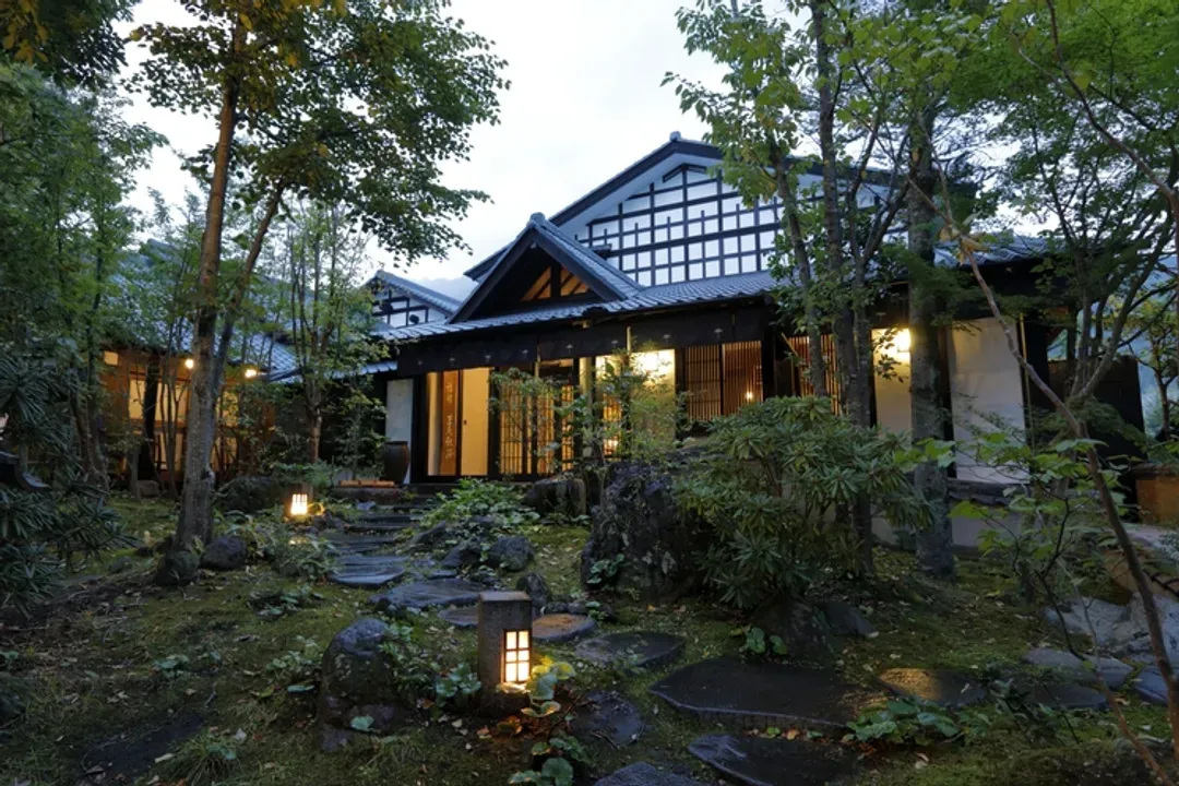 Yufuin Onsen Soan Kosumosu