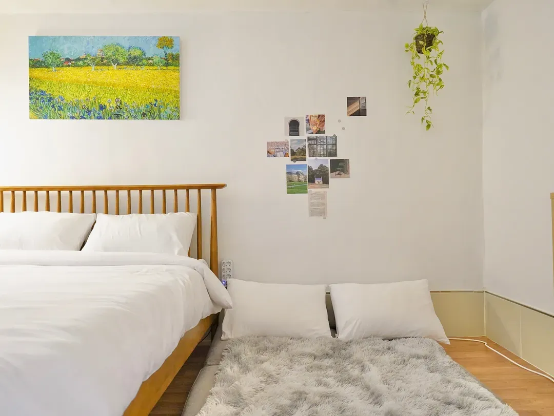 Room 2 Qeen Bed & Sofa Bed