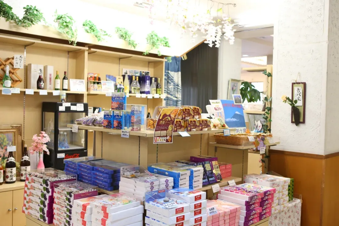 河口湖溫泉 足和田飯店｜河口湖景/富士山景/付費腳踏車租借-14